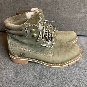 Tamaris Women’s Classic Fashion Boot Size 38 (7)